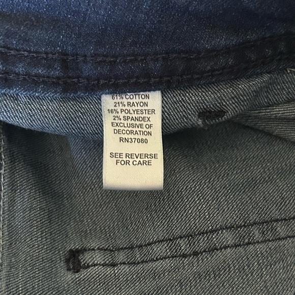 Cato Women's Plus Size Distressed Jeans - Picture 4 of 5